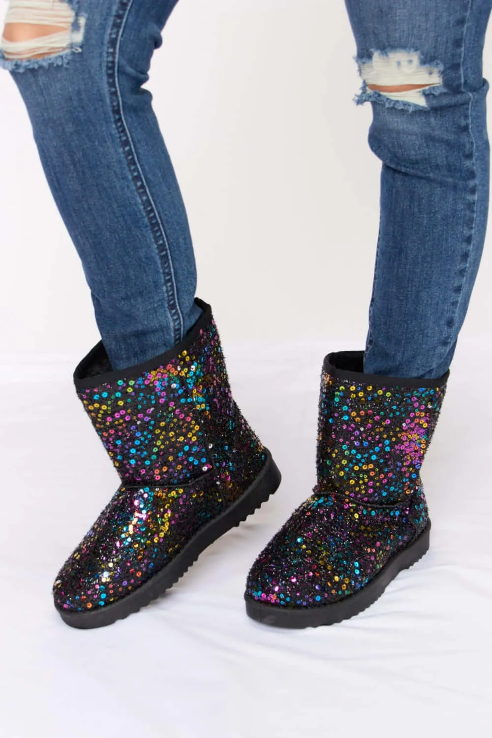 Black Sequin Thermal Flat Short Boots