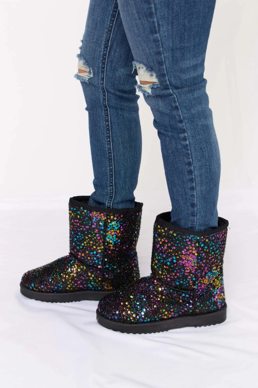 Black Sequin Thermal Flat Short Boots