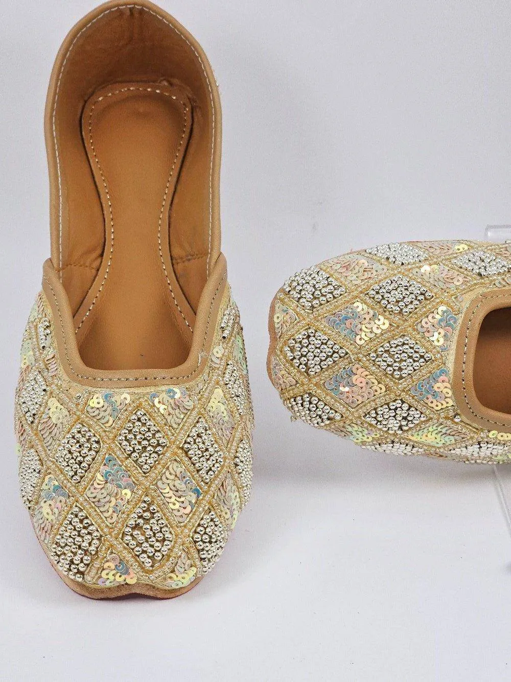 Jugmug Gold Embelised Bridal Juttis