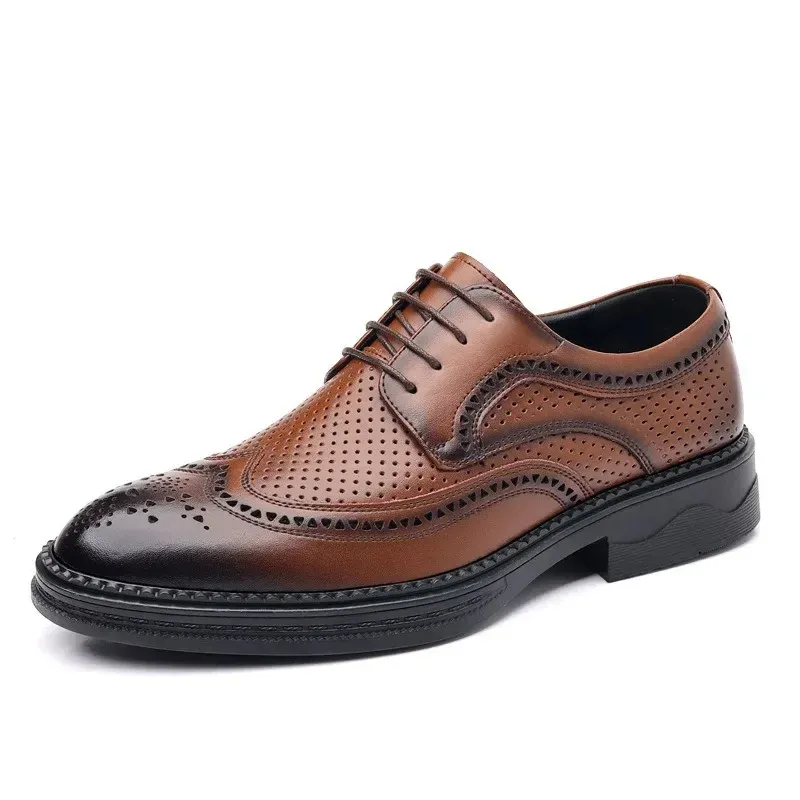 Men's Perforated Leather Wingtip Oxford Shoes with Brogue Design | Ideal for All Seasons