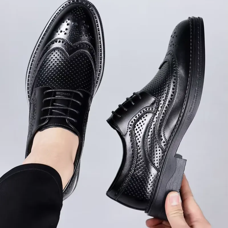 Men's Perforated Leather Wingtip Oxford Shoes with Brogue Design | Ideal for All Seasons