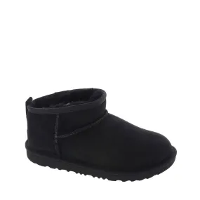 UGG Unisex-Child Classic Ultra Mini Boot, Black Toddler