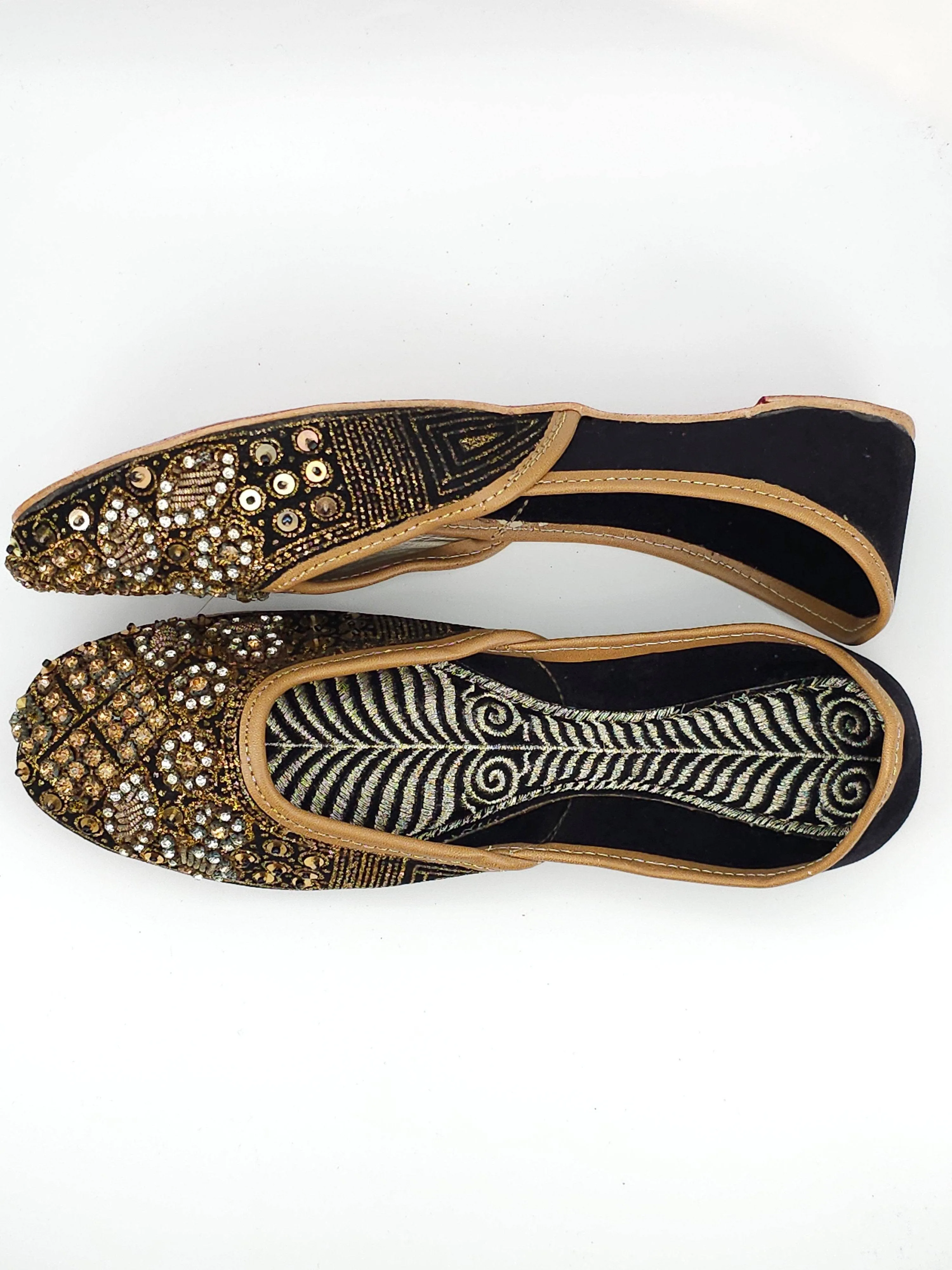 Zahra Black Gold Embroidered Bridal Juttis